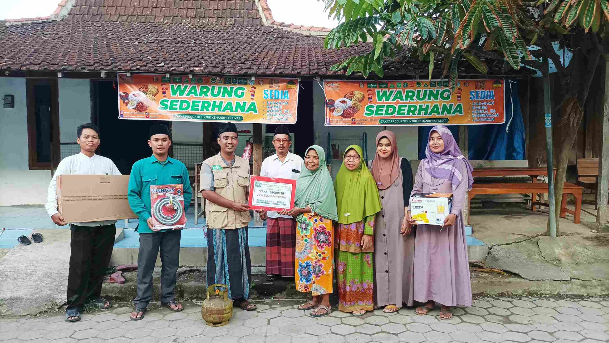 Semua Berawal Dari Yang Sederhana Warung Bu Salamah Penerima Manfaat Zakat Produktif
