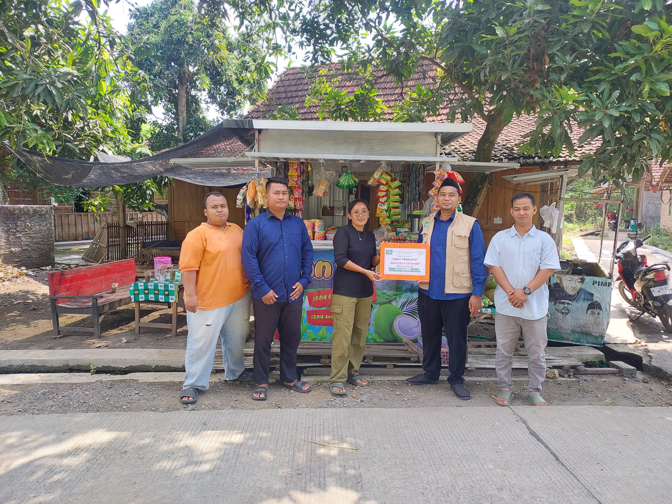 Lazisnu Winong Salurkan Kembali Zakat Produktif untuk Warga Desa Tanggel